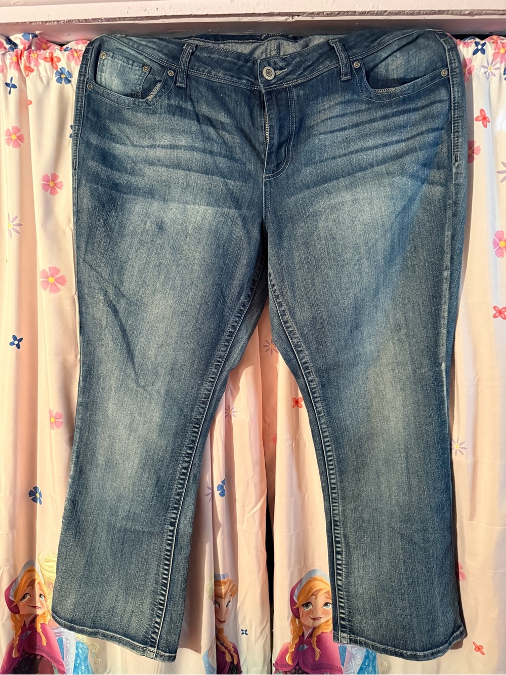 Maurices Women’s Faded Blue Boot Cut Jeans - Short